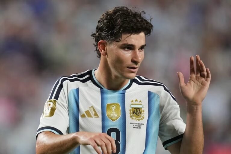 Julián Álvarez transfer
