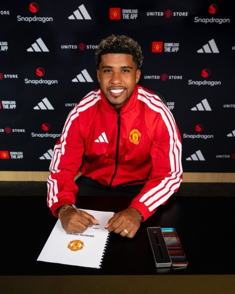 Andrey Santos to Manchester United