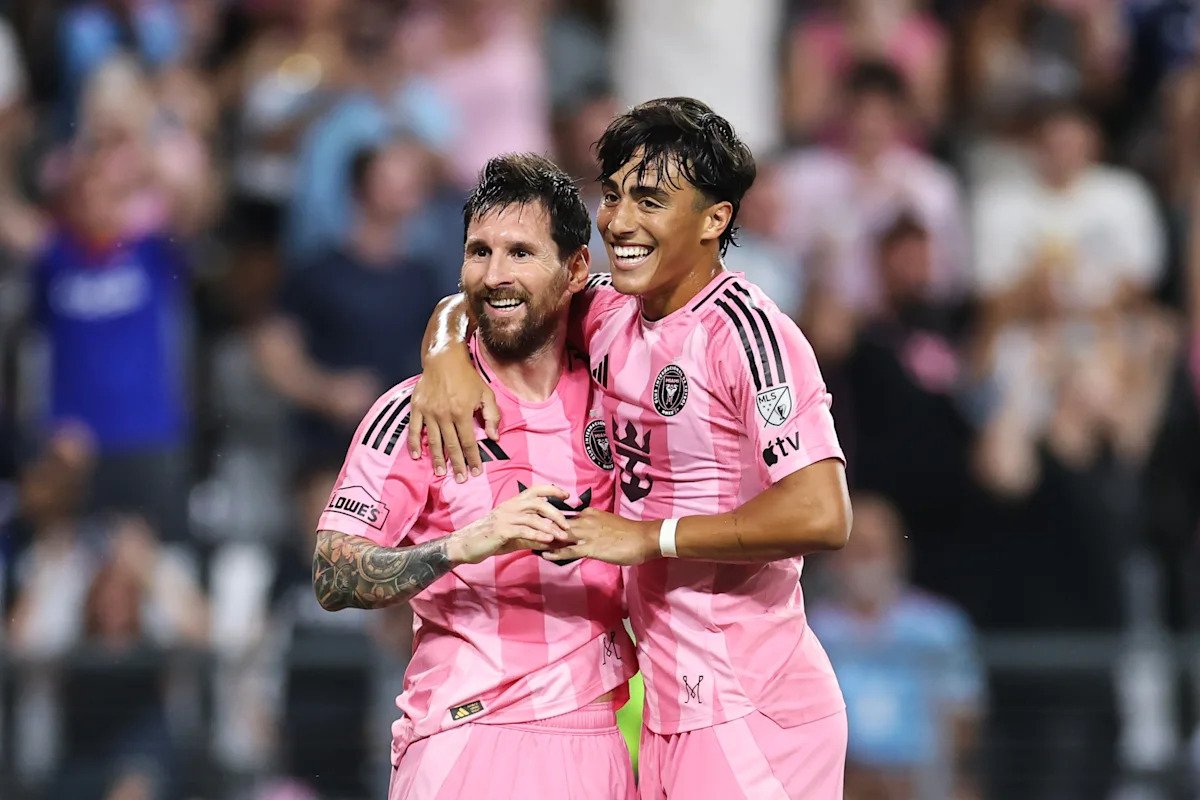 Lionel Messi 4 goals