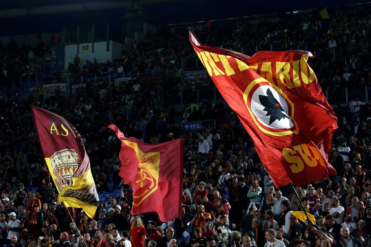 Roma fans banned